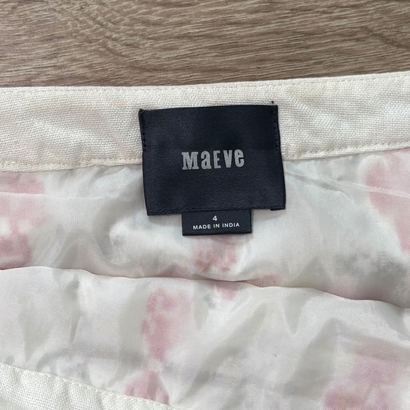 Maeve Size 4 Anthropologie Embroidered Skirt White Red Pom Pom Hem - Picture 7 of 9